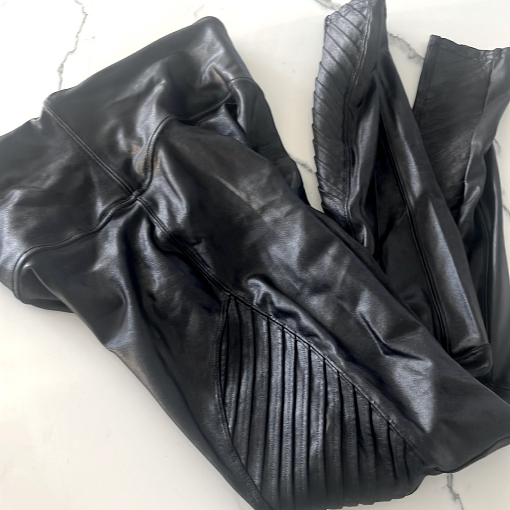 SPANX Faux Leather Moto Leggings (1X)